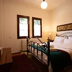 Alonia Forest House 度假居