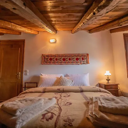 Casa de Férias Alonia Forest House Kryonérion